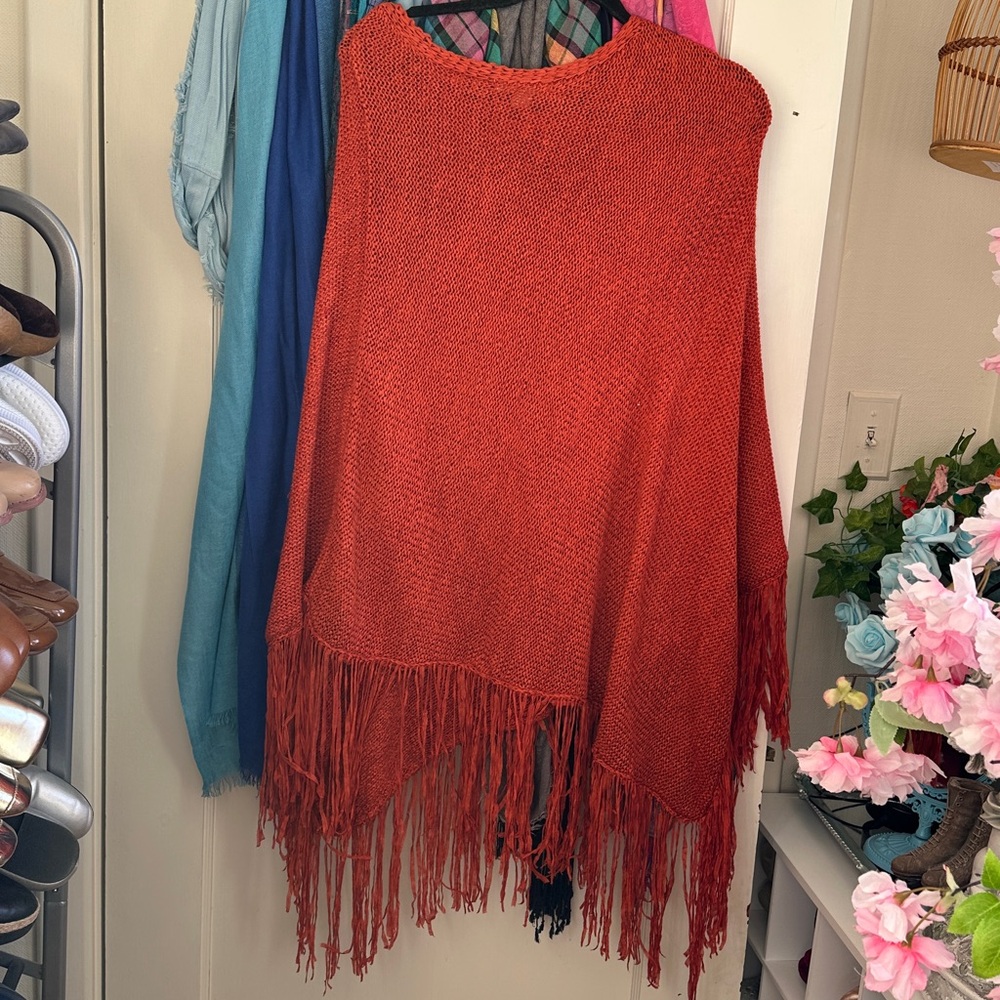 Indigo Thread Co. one size knit poncho lightweight 3 season never worn rust NWOT